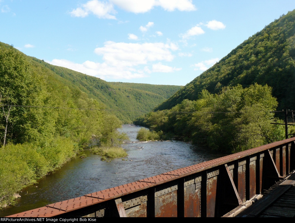 Crossing the Lehigh River at 4:10 p.m.