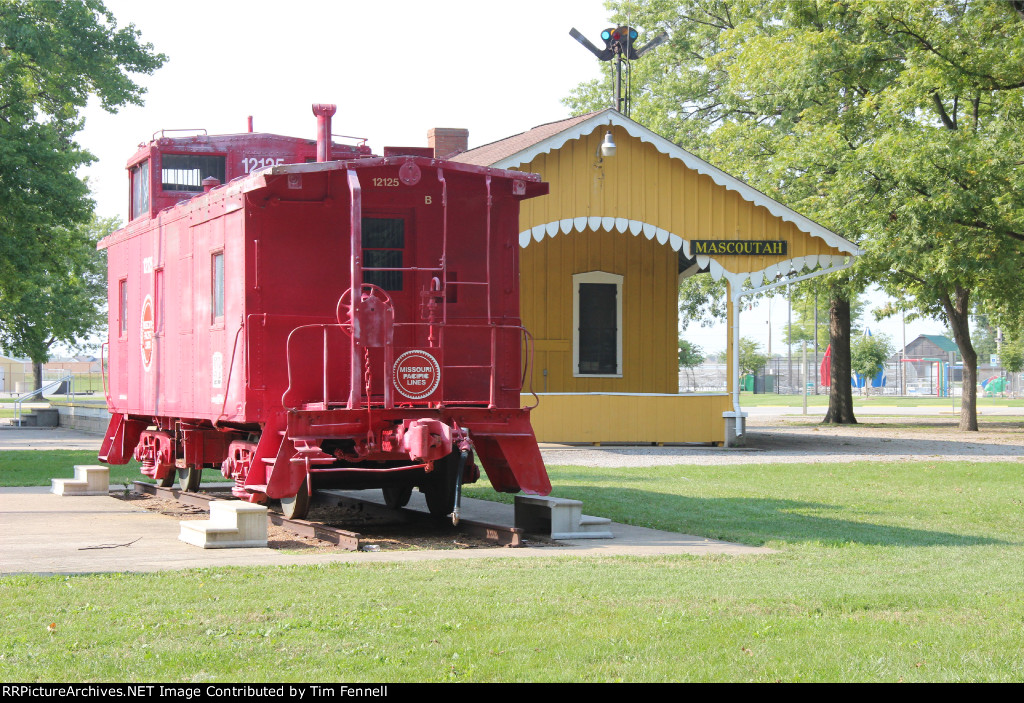 Caboose & Depot