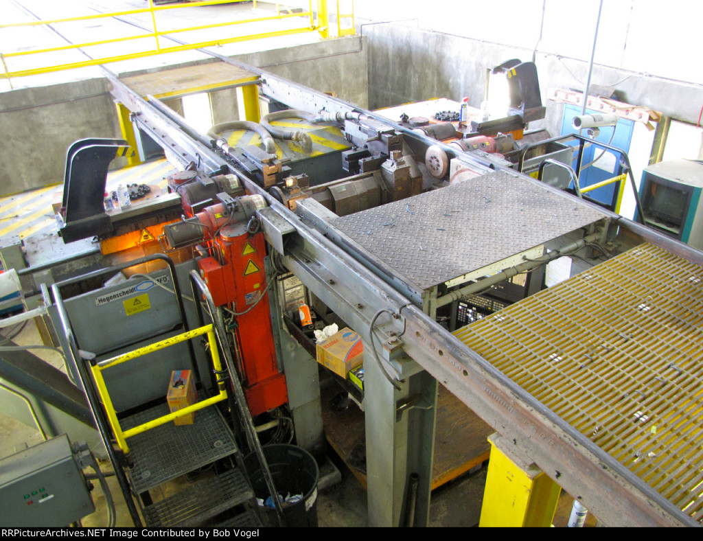 wheel truing machine