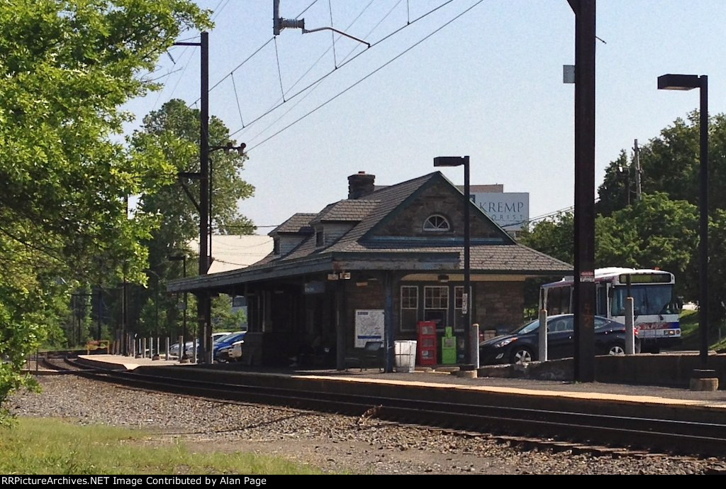 Willow Grove station