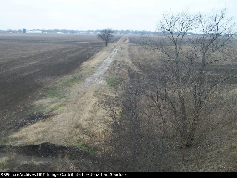 Abandoned ROW looking south