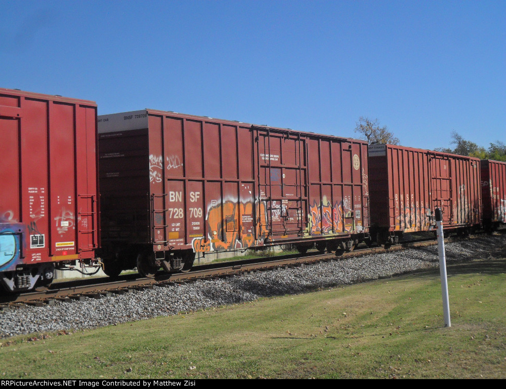 BNSF 728709 726485