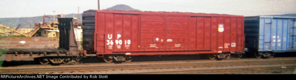 UP 369010 50' FMC DD 