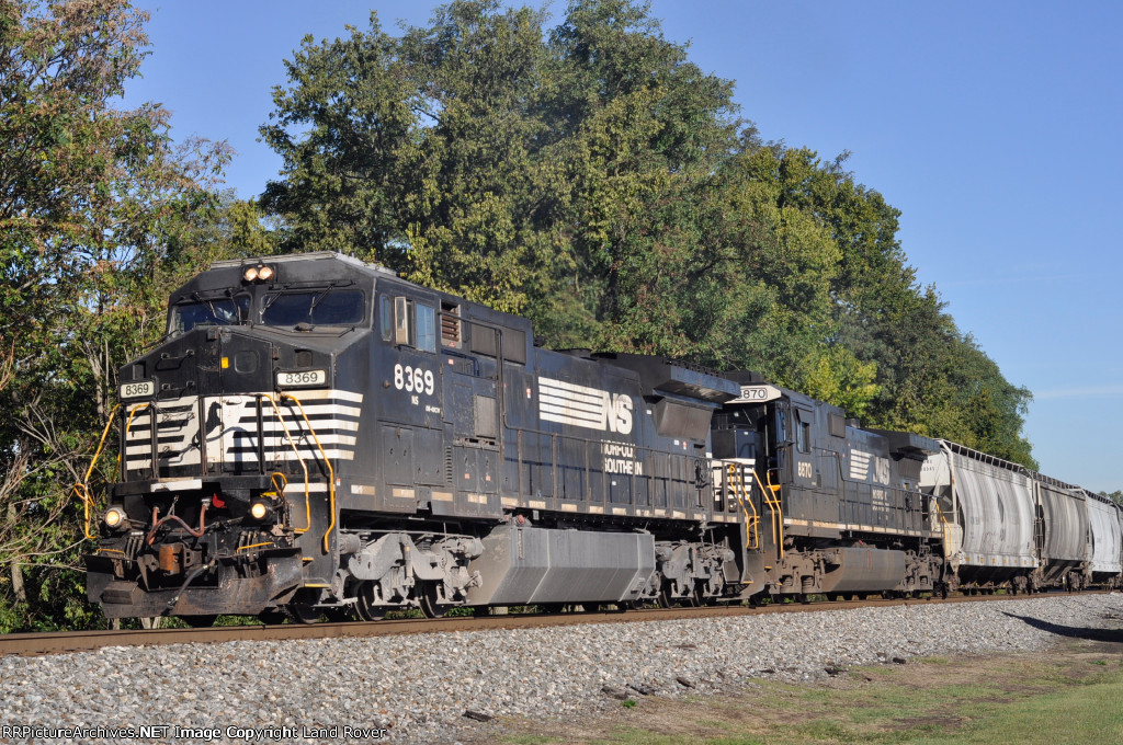 NS 8369 On NS 177 Eastbound