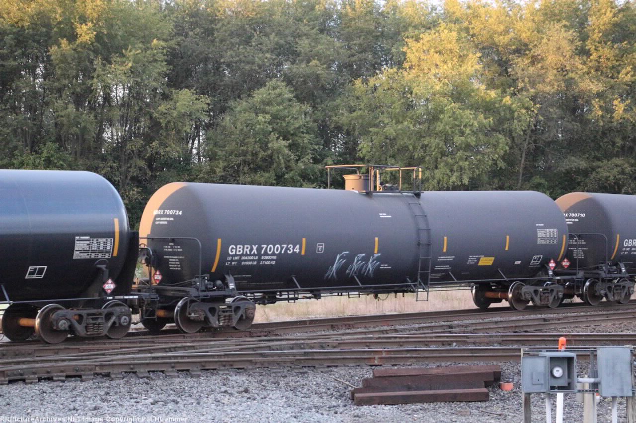 GBRX 700734