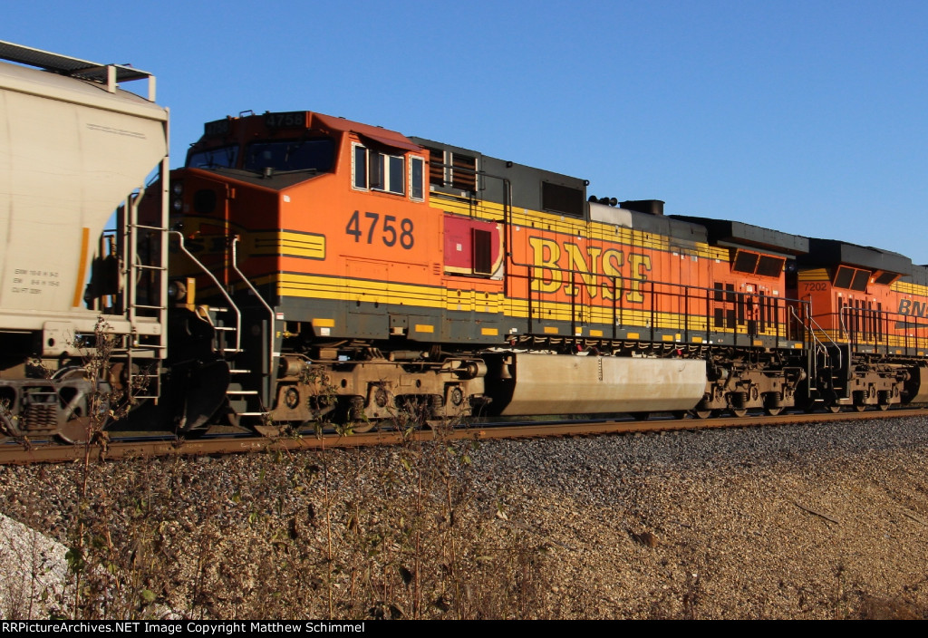 BNSF 4758