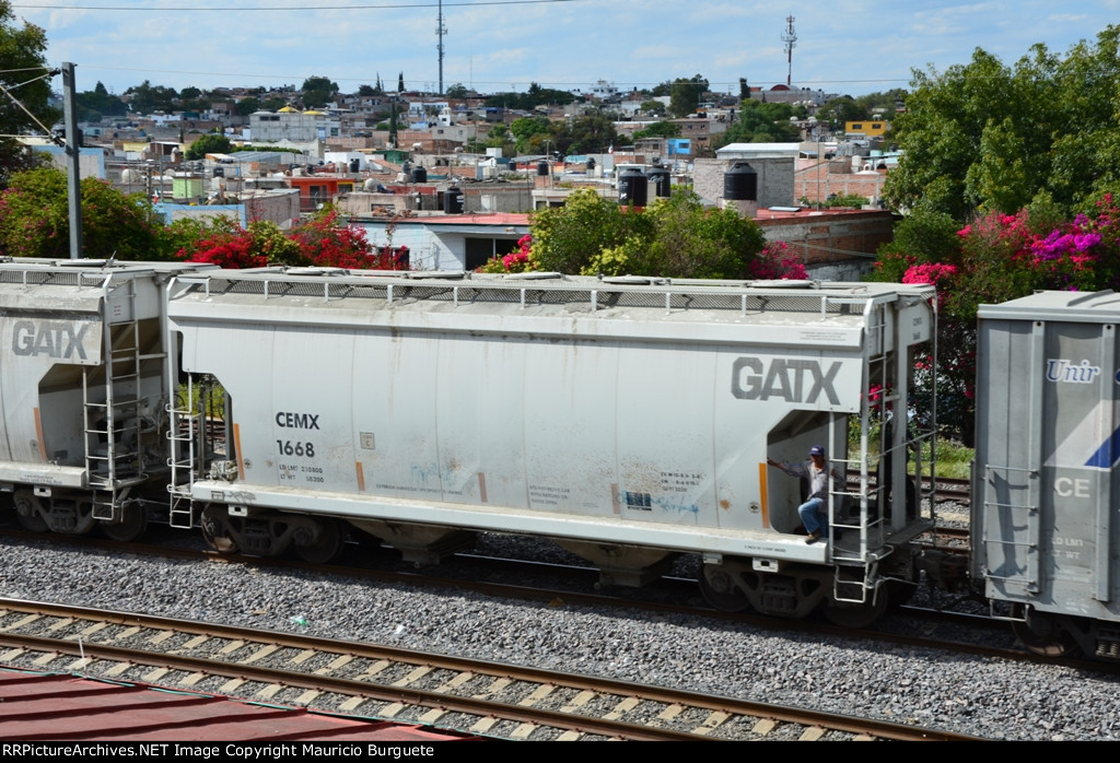 CEMX Covered Hopper