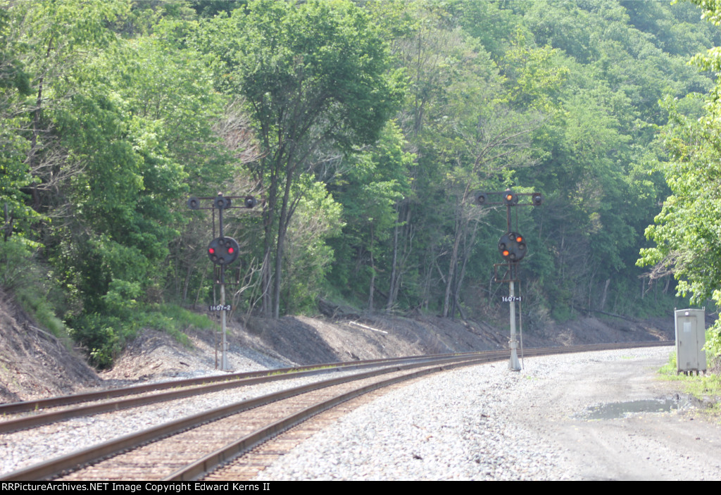 Longs Crossing Westbound