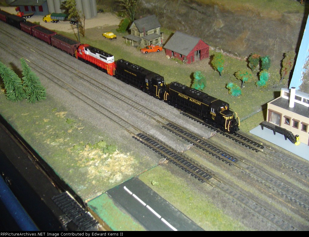 Alpha Jet 1 Heading Eastbound