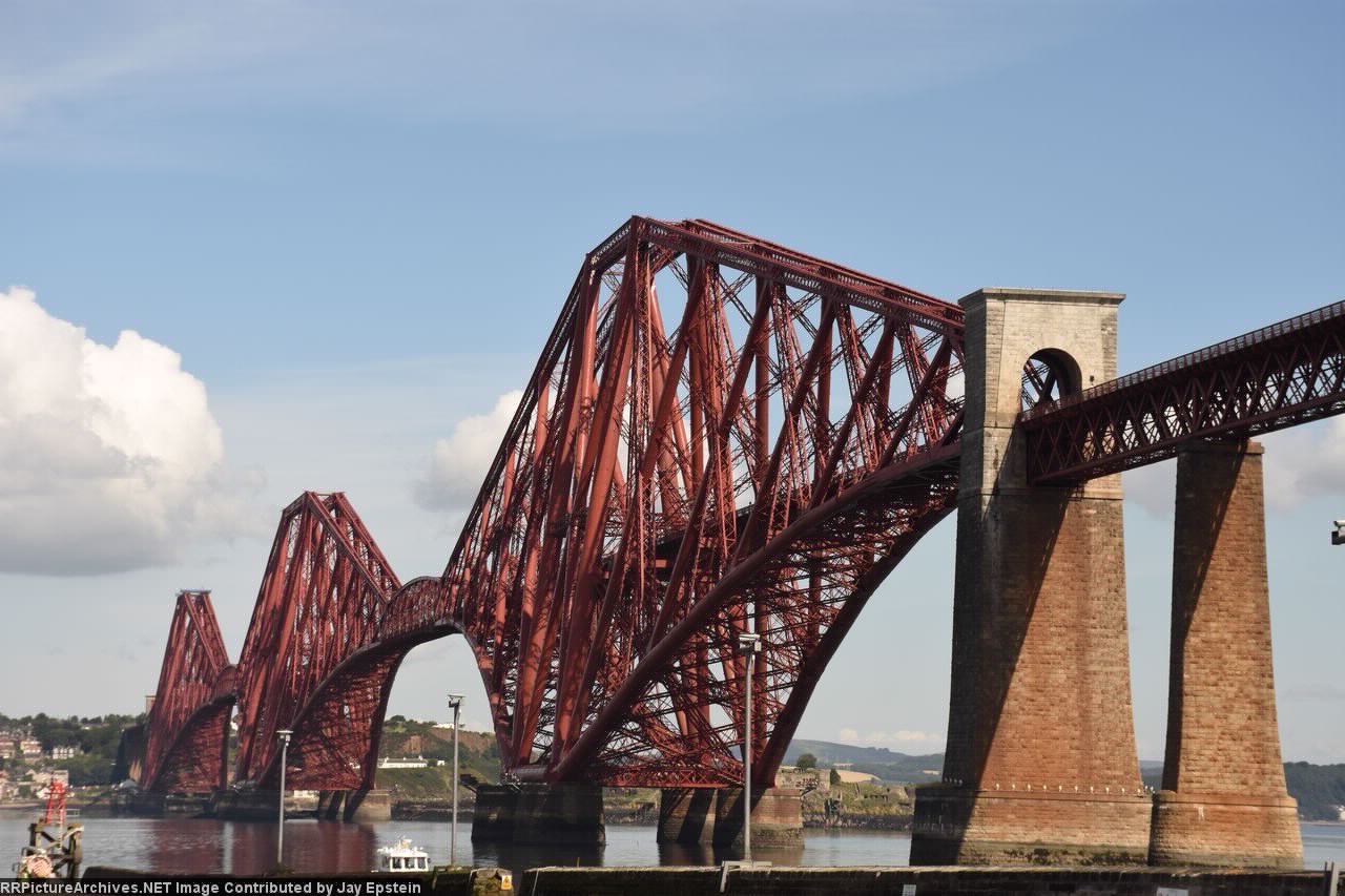 a-broader-view-of-the-forth-bridge