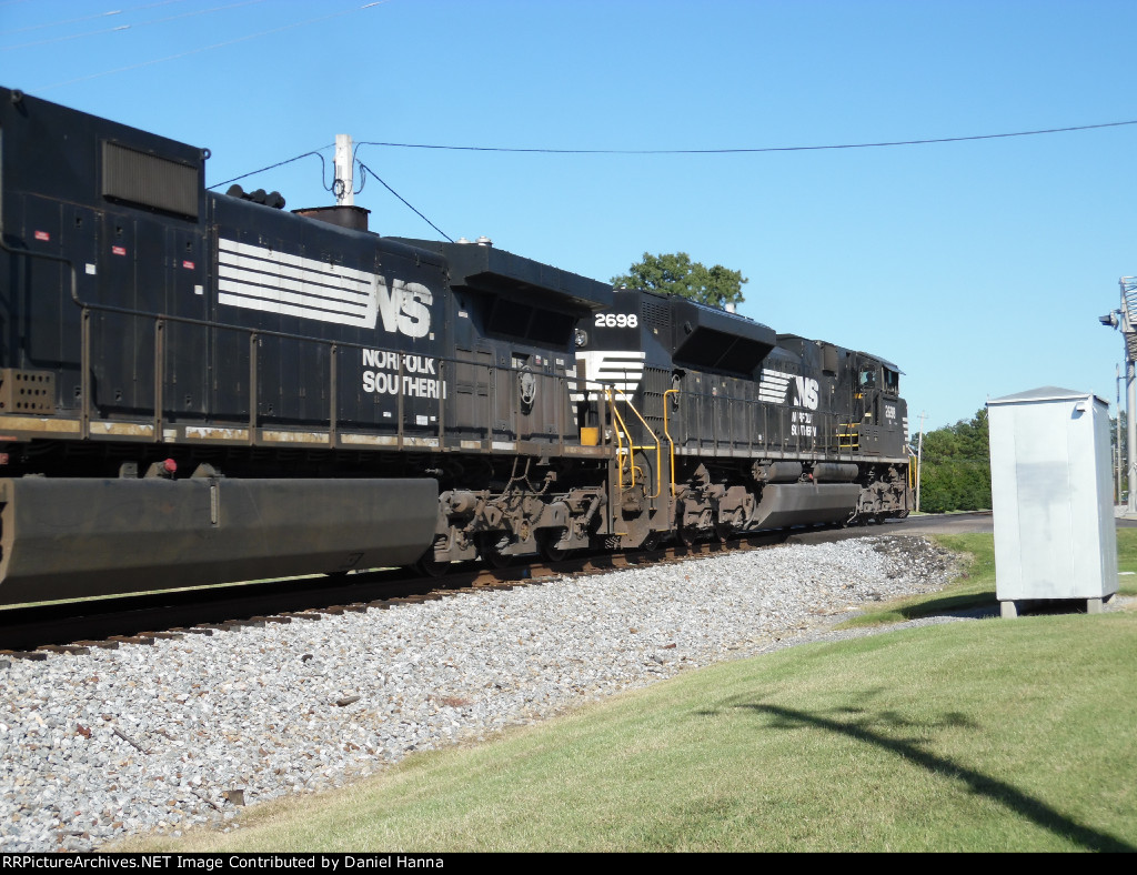 NS 2698