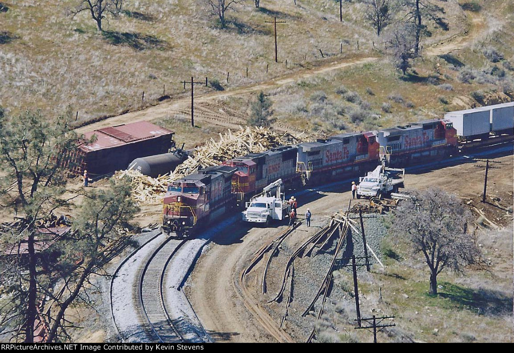 BNSF E/B @ Tunnel #10