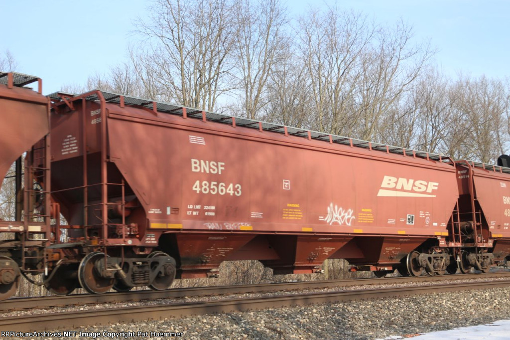 BNSF 485643