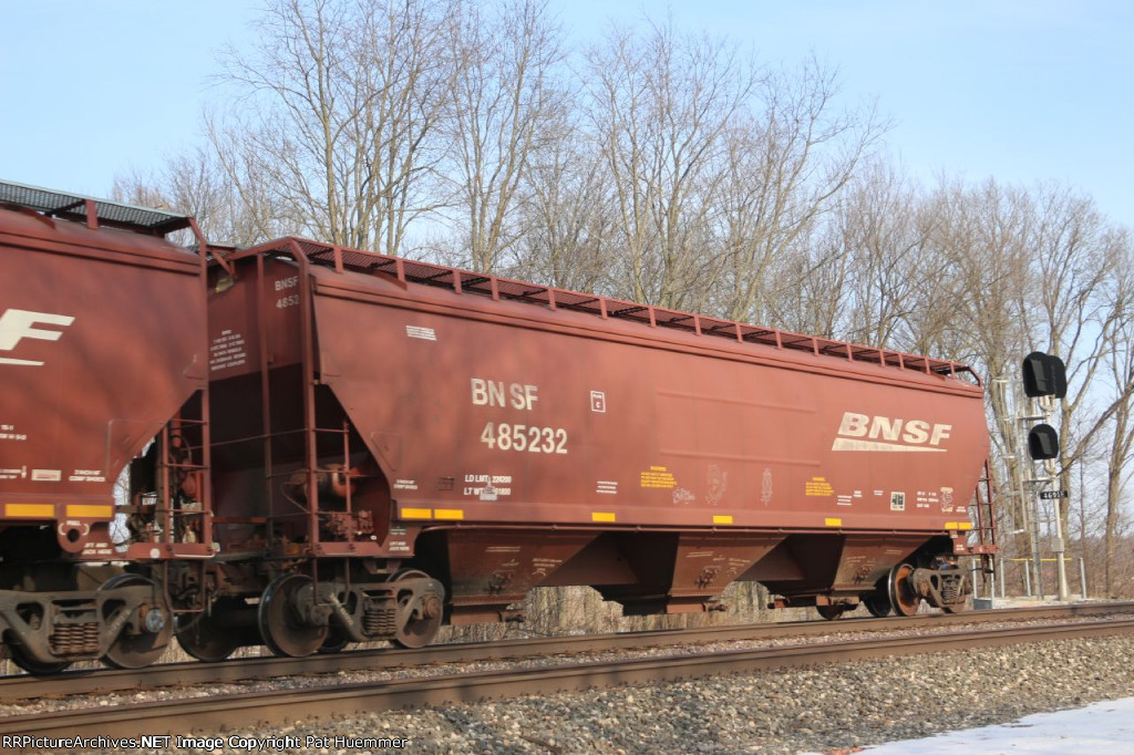 BNSF 485232