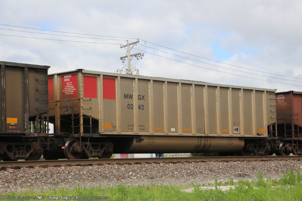 MWGX 242