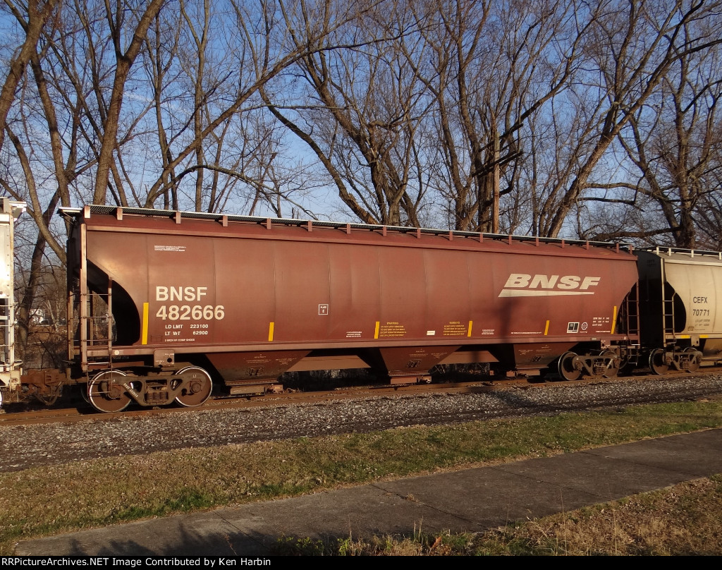BNSF 482666