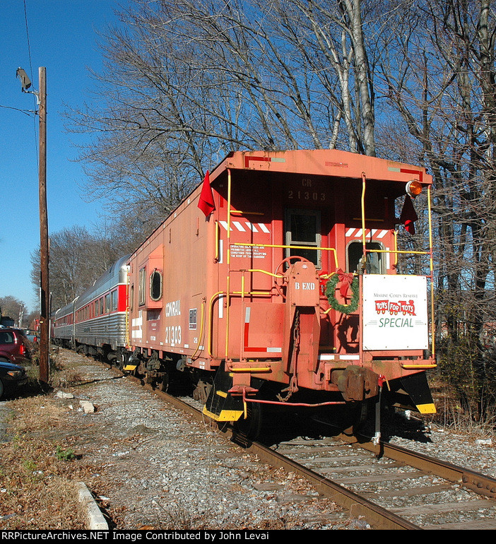 2015 M&E Toys for Tots Train