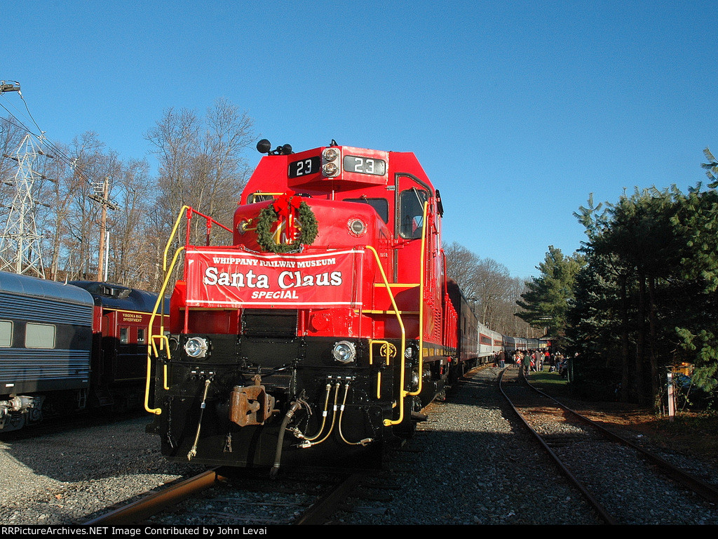 M&E Santa Train