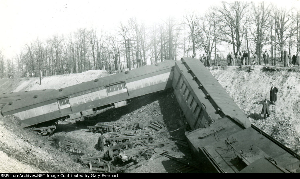 SLSF Baggage #384 at Wreck Site