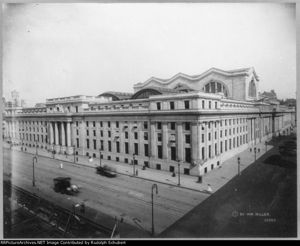 Pennsylvania Railroad Station, New York City ca1910