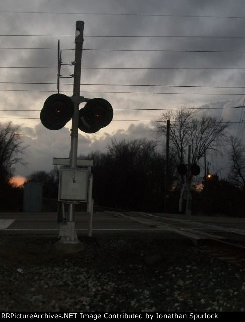 Inactive highway crossing signals