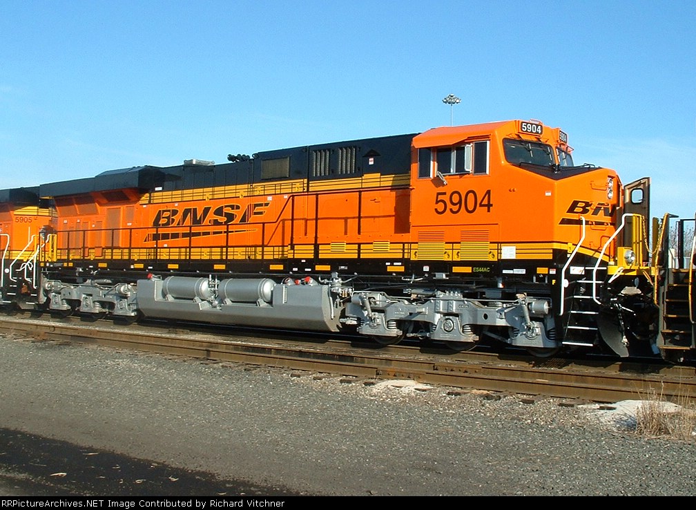 BNSF 5904