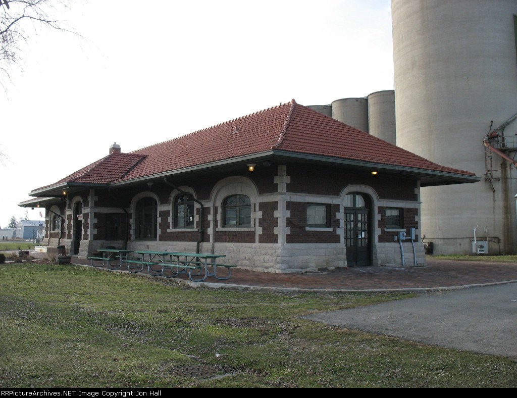 Southeast corner view of the depot