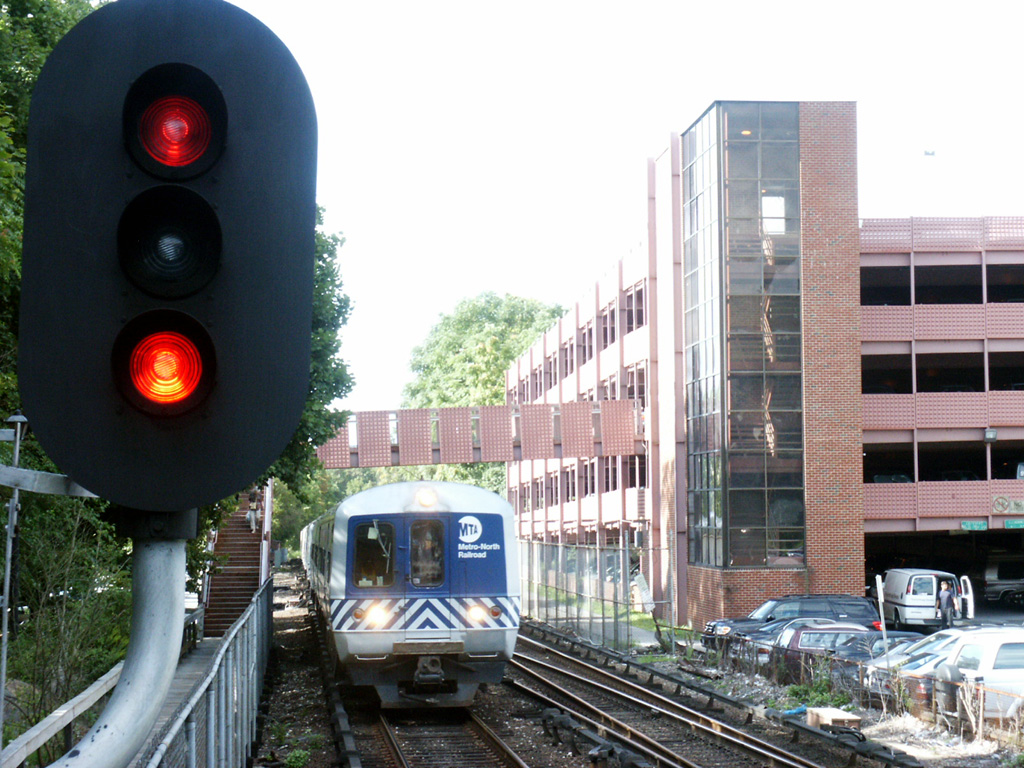 Northbound M-1 M.U.'s