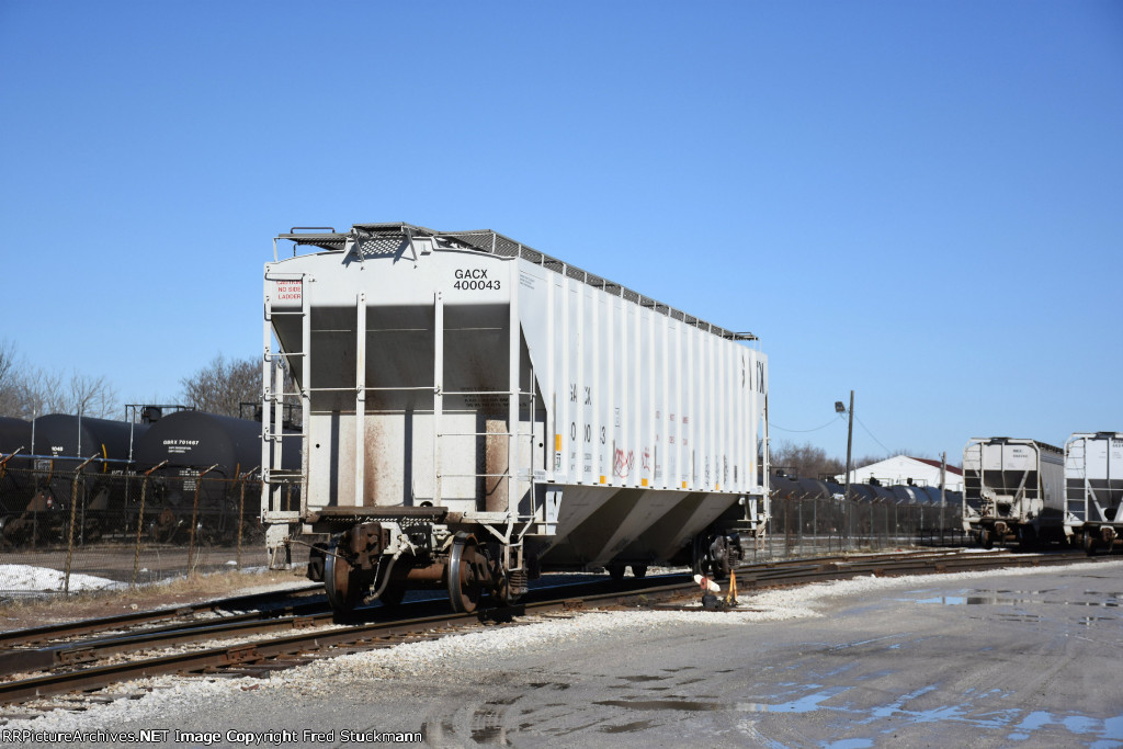 GACX 400043 runs free and is new to rrpa.