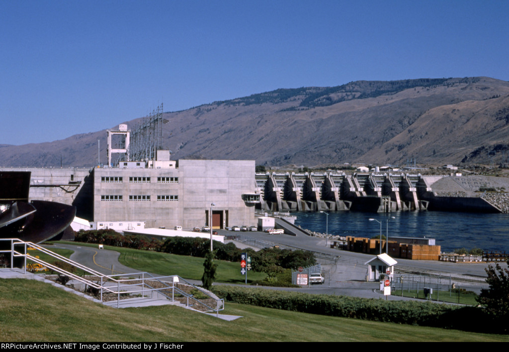 Rocky Reach Dam