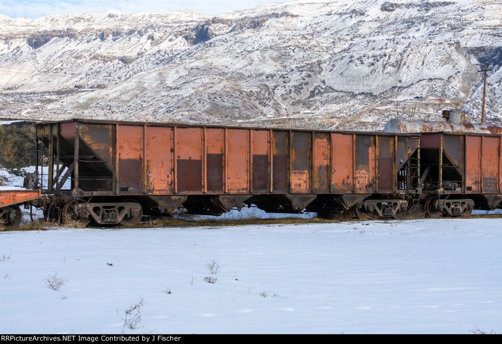 Abandoned industry plant freight cars