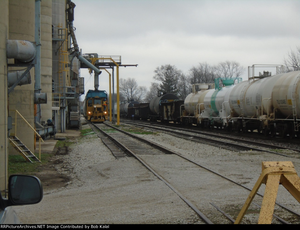 NS crossing State Line Road