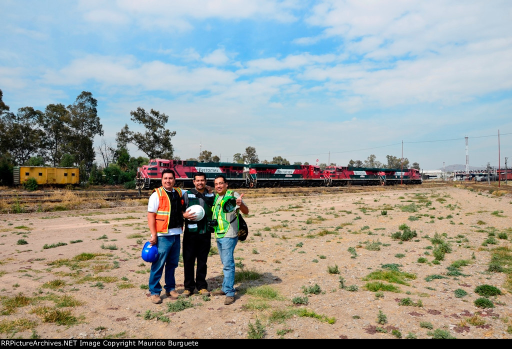 Erick, Mau and Uli during new year's farewell at the Terminal