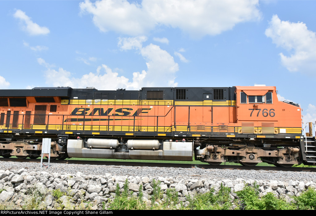 BNSF 7766