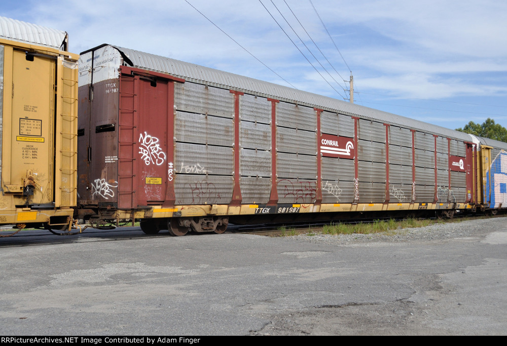 TTGX 981987 Conrail Autorack