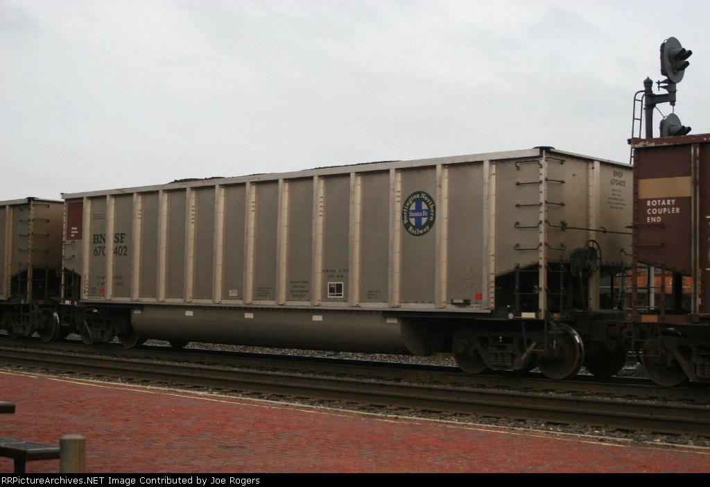 BNSF 670402