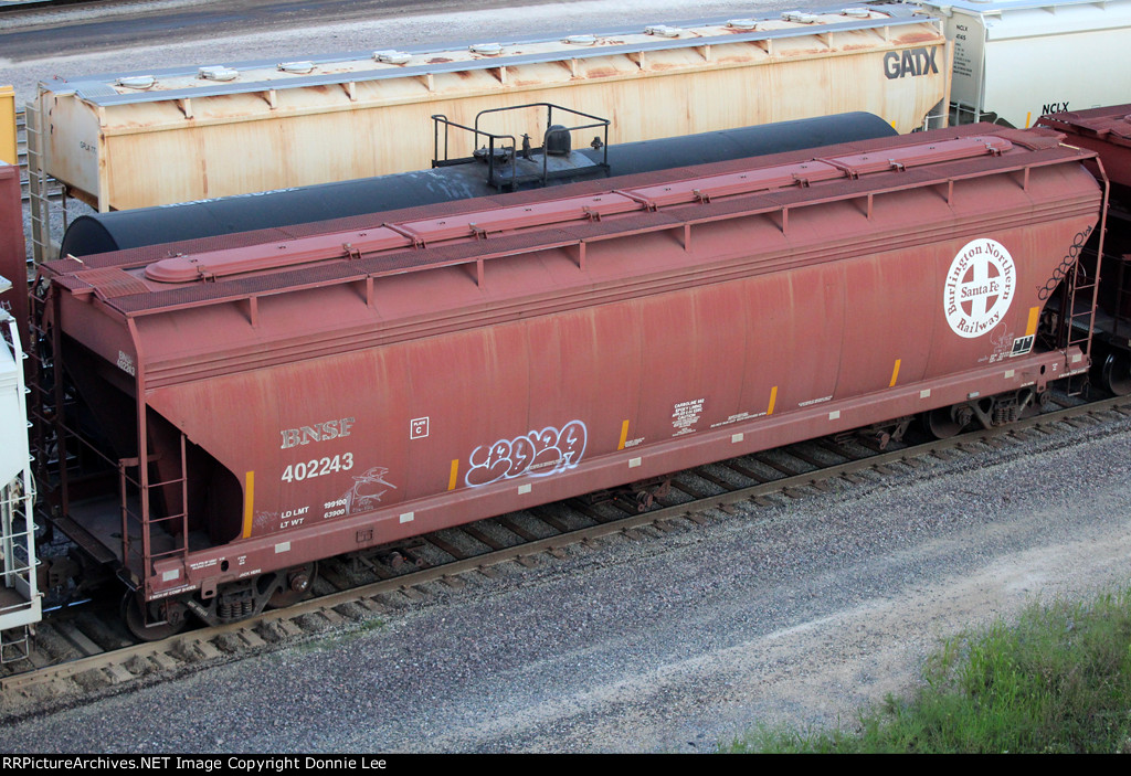 BNSF 402243