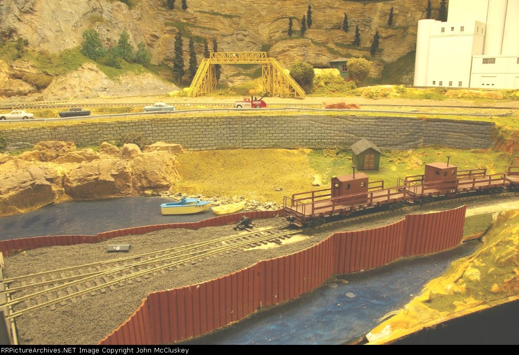 Upper Hudson Floatbridge approach