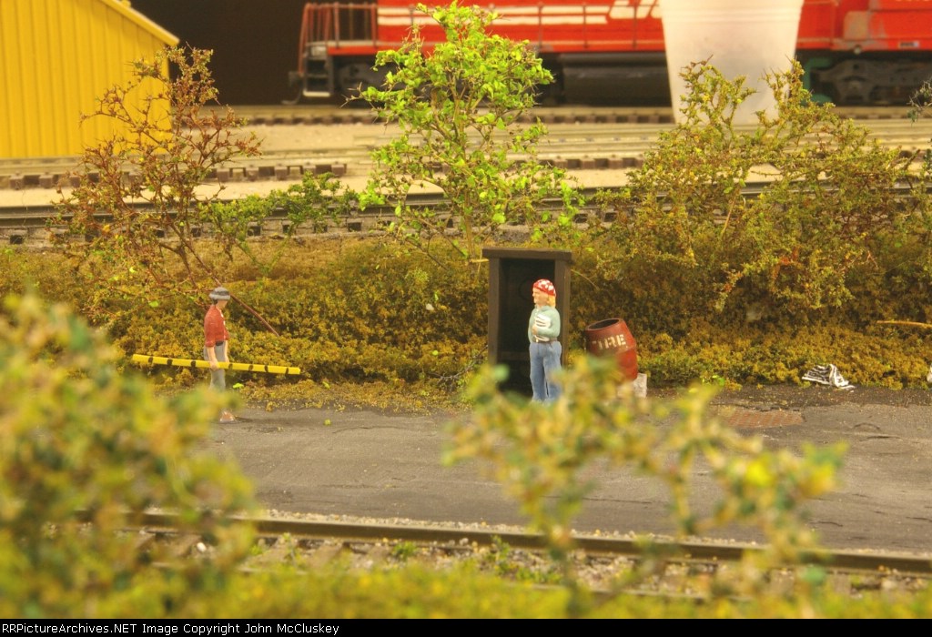 Guard booth at FlowThru Pipe