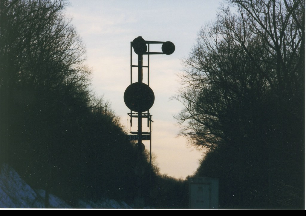 Westbound signal at dusk