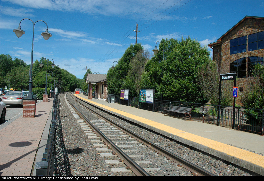 NJT Towaco Station-looking north