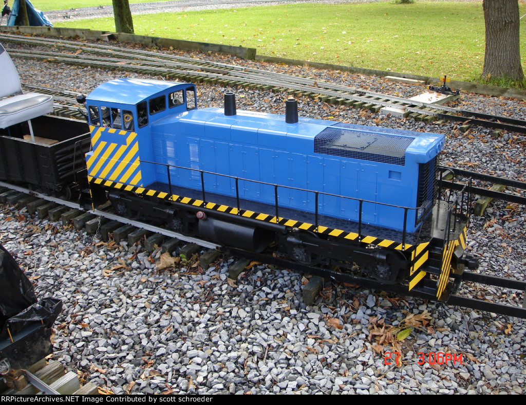 Unmarked Switch Engine