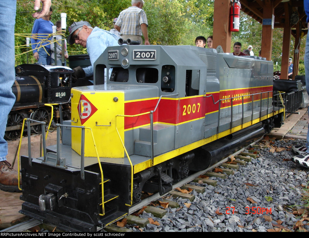 EL 2007 looking fresh out of the shop