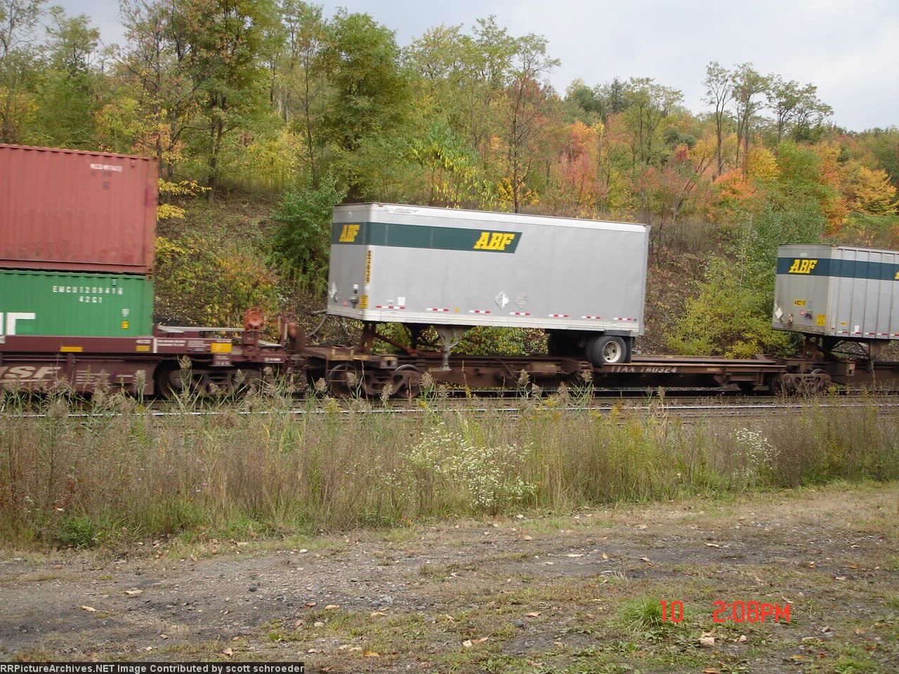 TTAX 780324 Spinecar w/ABFZ 92639 Pup Trailer