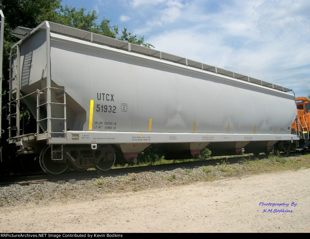 C214 UTCX 51932