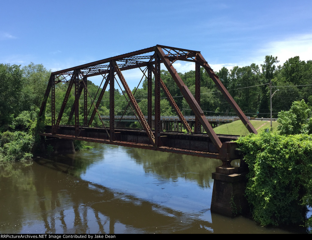 Retired bridge over the Big Cypress Bayou, KCS and UP meet just north of the bridge 