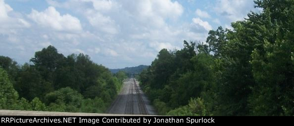 CSX, ex-C&O tracks, looking east