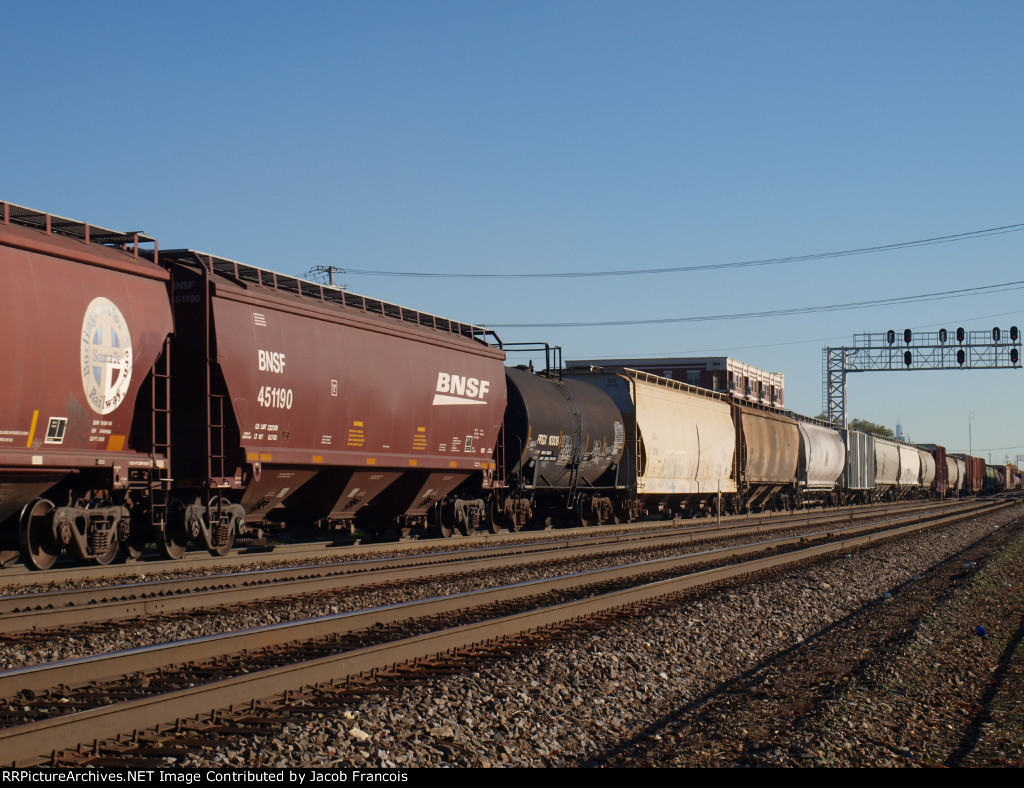 BNSF 451190PB04574