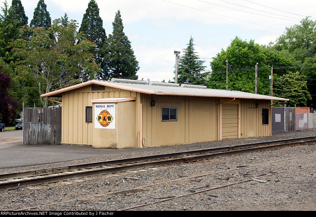 Portland & Western signal department