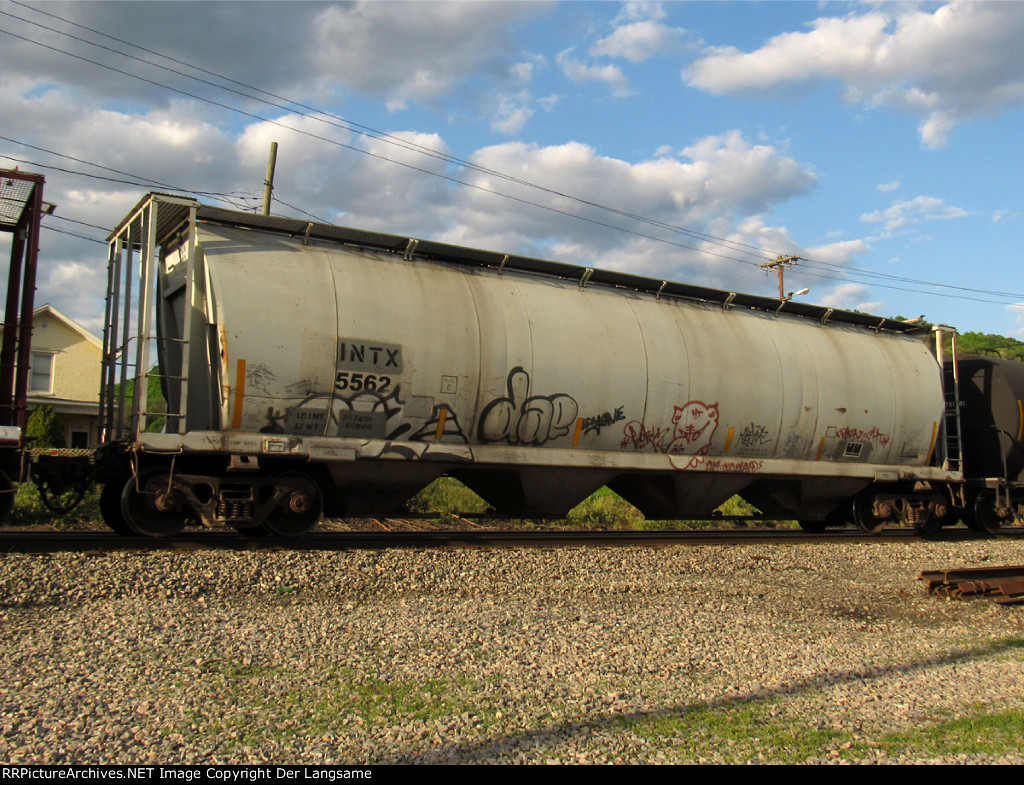 INTX 5562